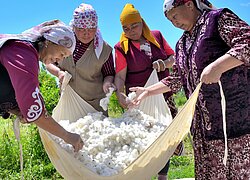 Die Baumwoll-Koooperative ACSC "Bio Farmers" in Kyrgyzstan